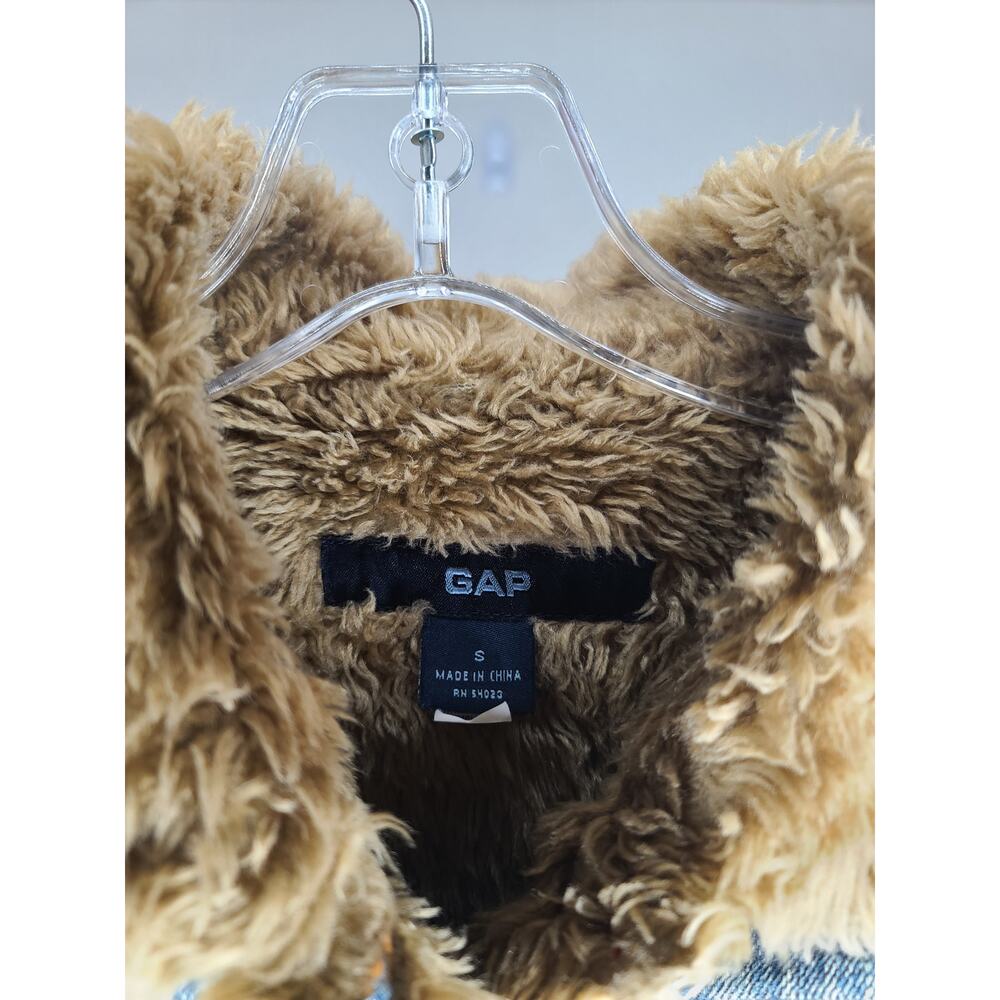 Gap faux fur lined denim vest - small - Picture 2 of 4